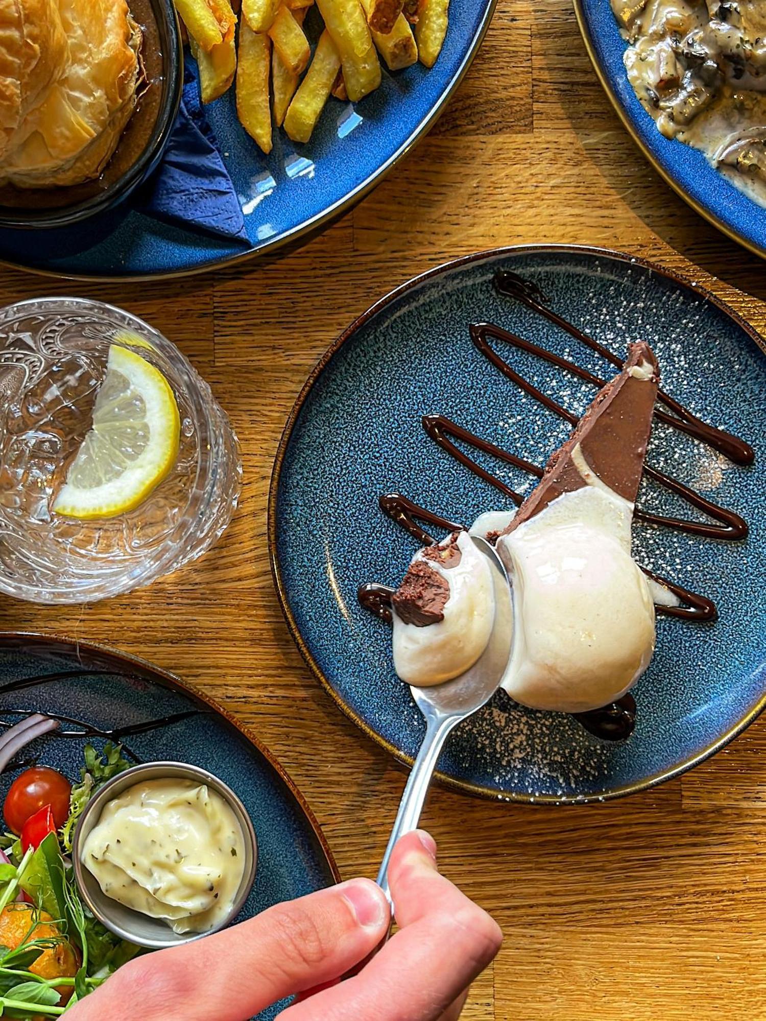 Crown And Anchor Inn Findhorn Εξωτερικό φωτογραφία