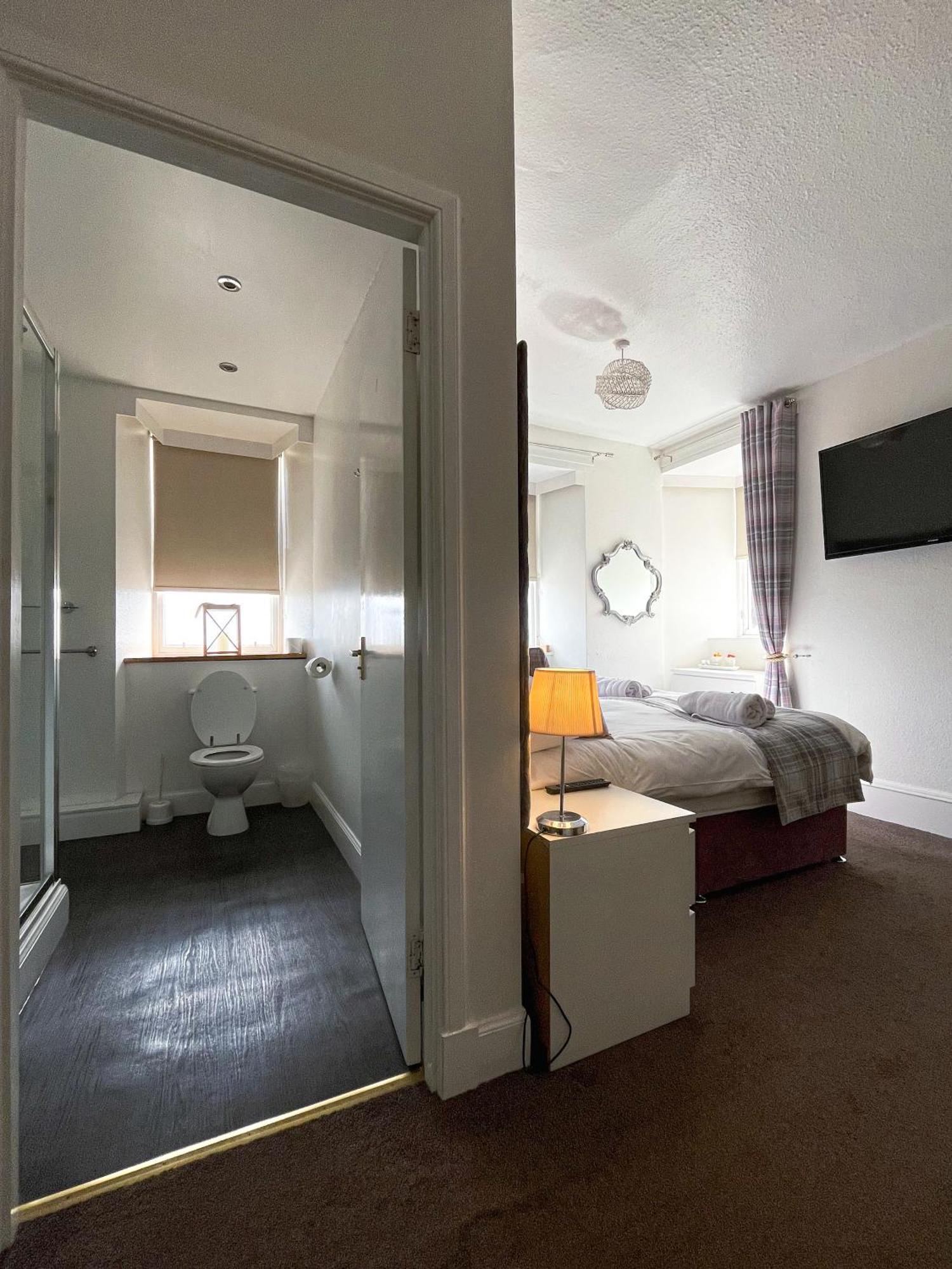 Crown And Anchor Inn Findhorn Εξωτερικό φωτογραφία