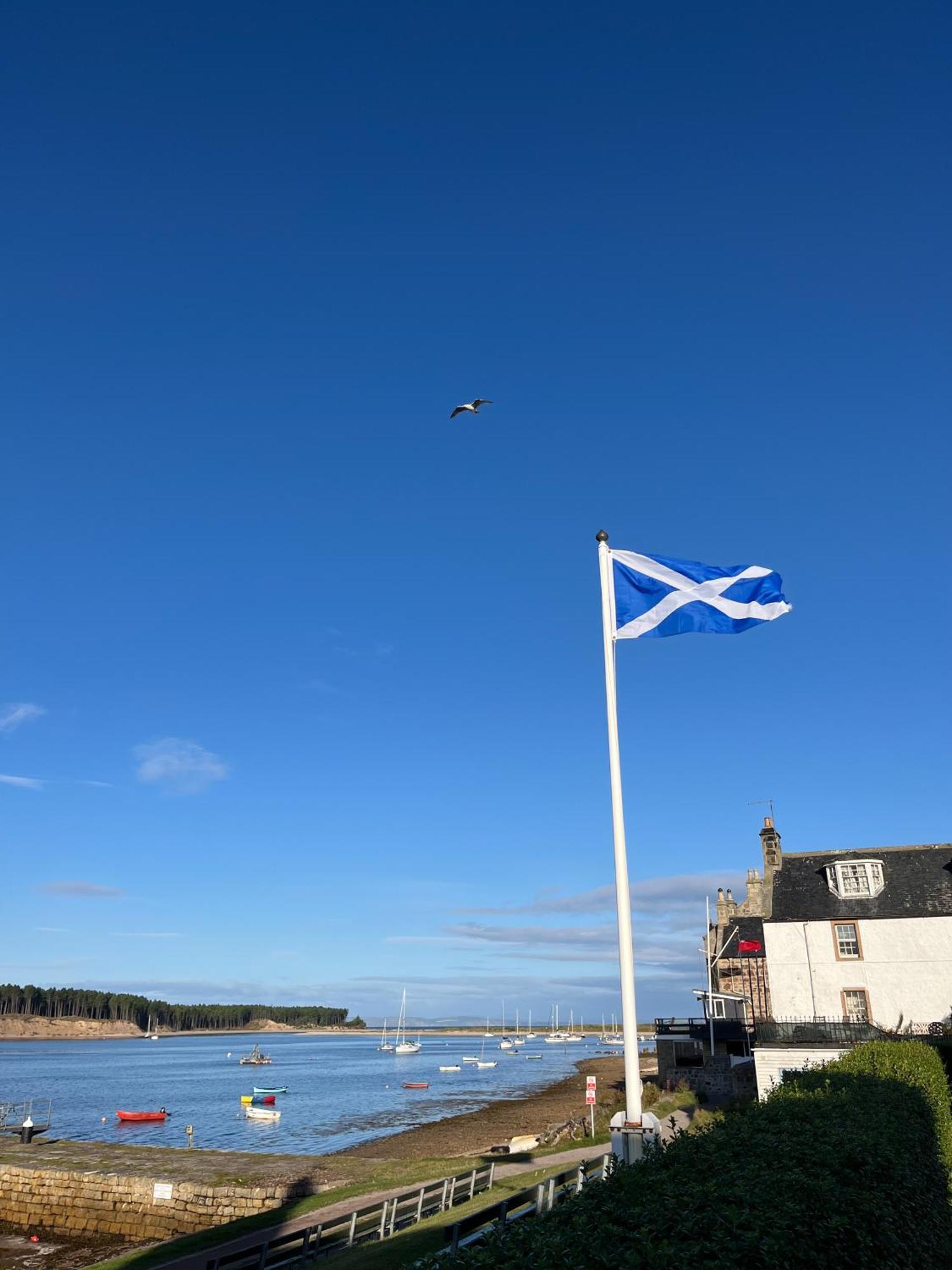 Crown And Anchor Inn Findhorn Εξωτερικό φωτογραφία